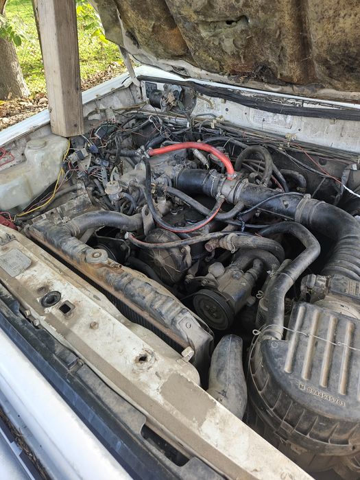 Isuzu Trooper 2.6 бензин