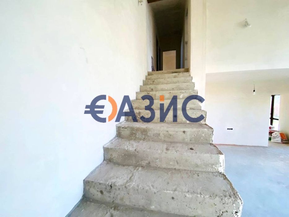 Продава се Многостаен апартамент в с. Тънково, Област Бургас - 164 кв.м за 1464 €/кв.м - Снимка #8