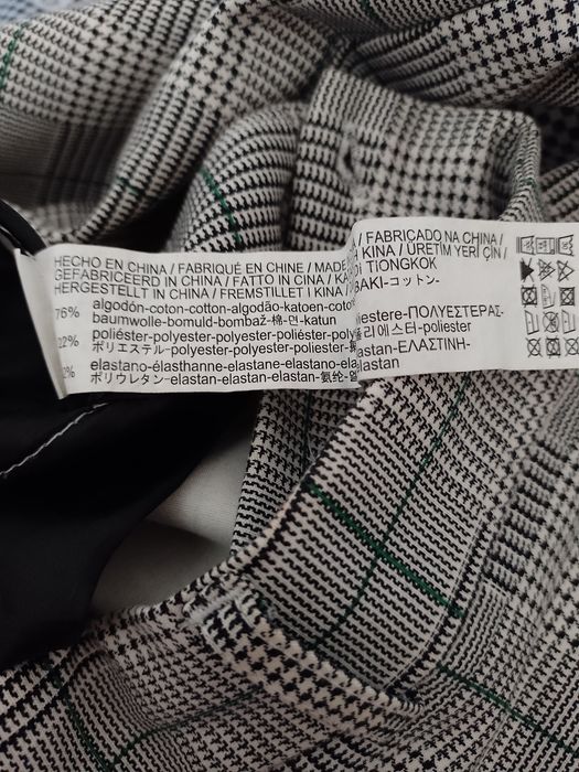 Pantaloni damă Stradivarius