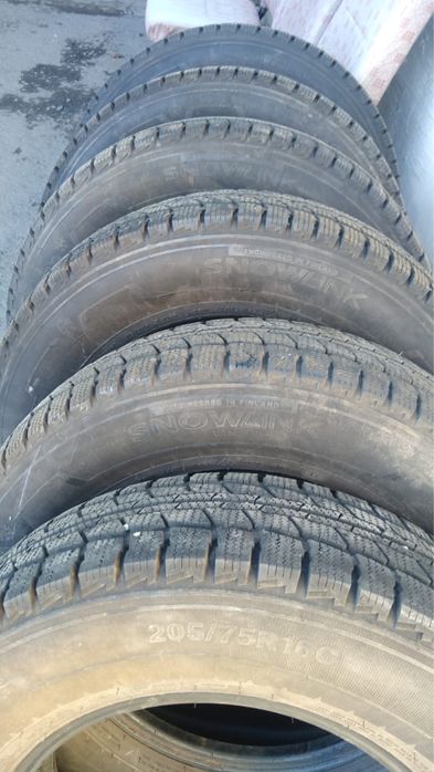 Зимние шины 6 штук