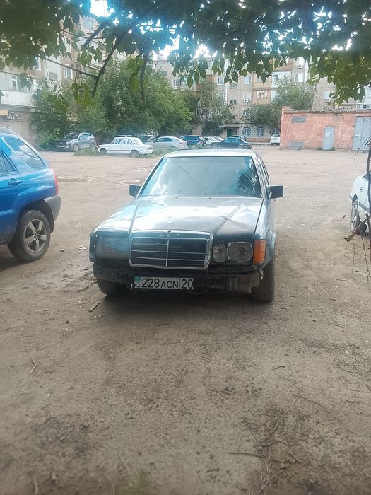 Продам мерс 124 2.6 паук автомат