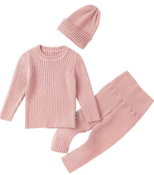Костюм вязаный тройка на девочку