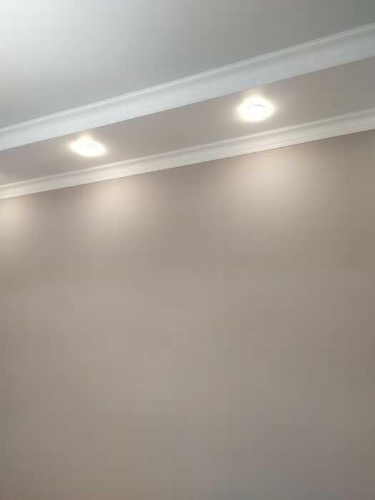 Поклейка обоев качественно