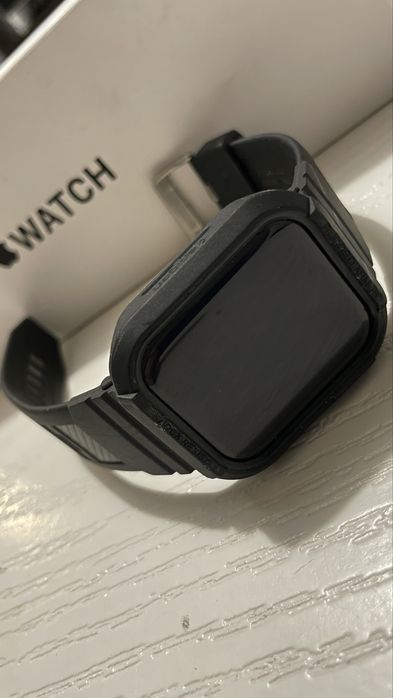 Apple smartwatch SE (2nd generarion, 44mm)