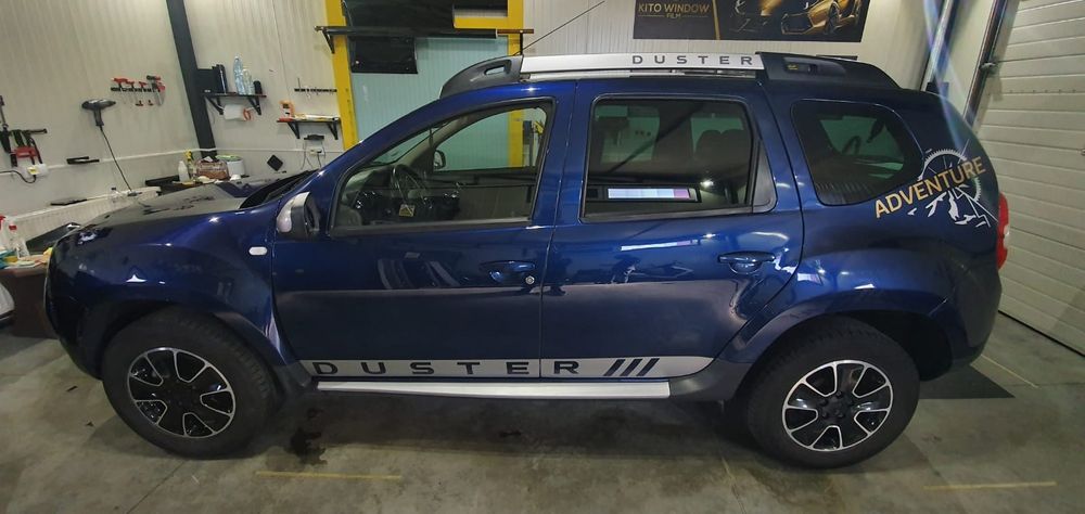 Set bandouri autocolant Dacia Duster