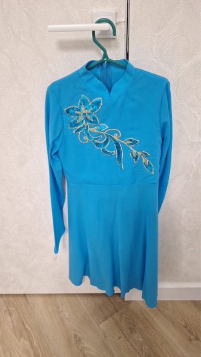 Продам платья для танцев