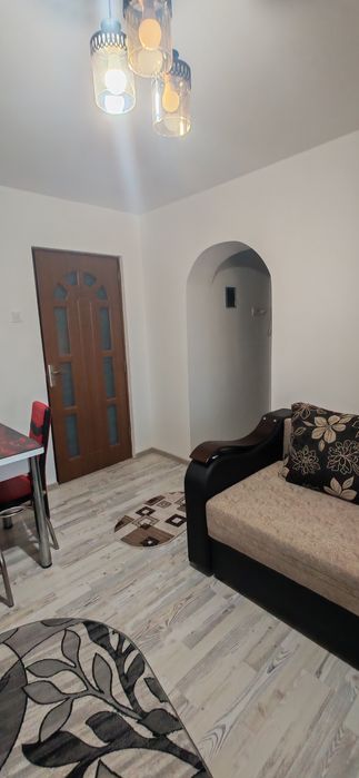 Apartament 3 camere de vânzare
