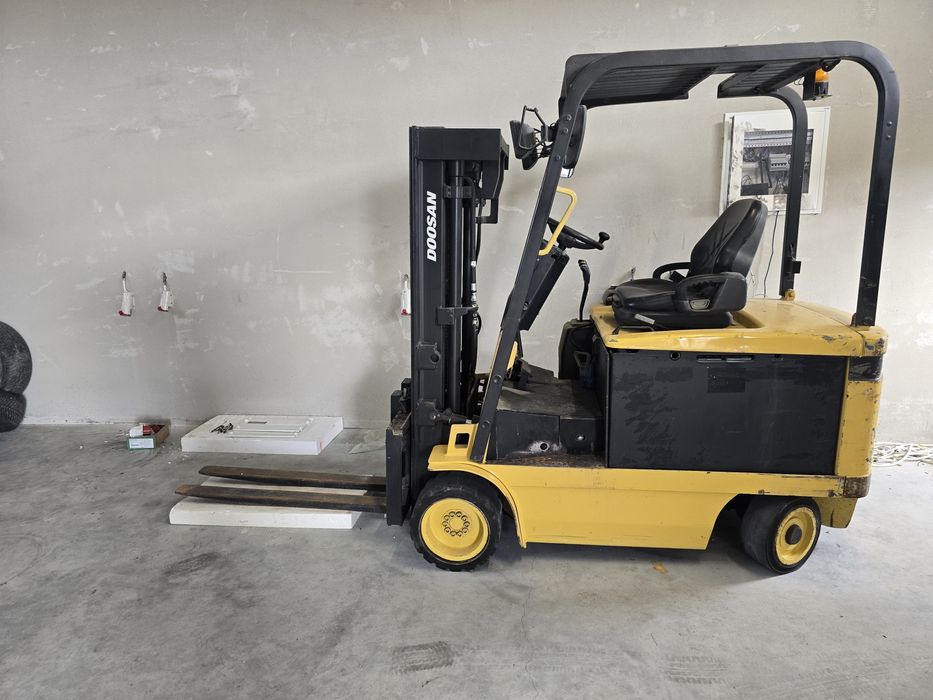 Stivuitor doosan electric