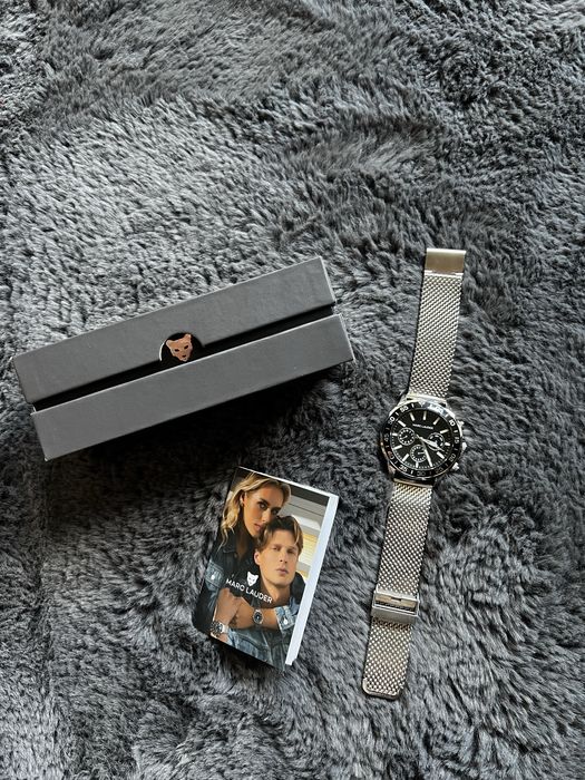 Часовник Marc Lauder