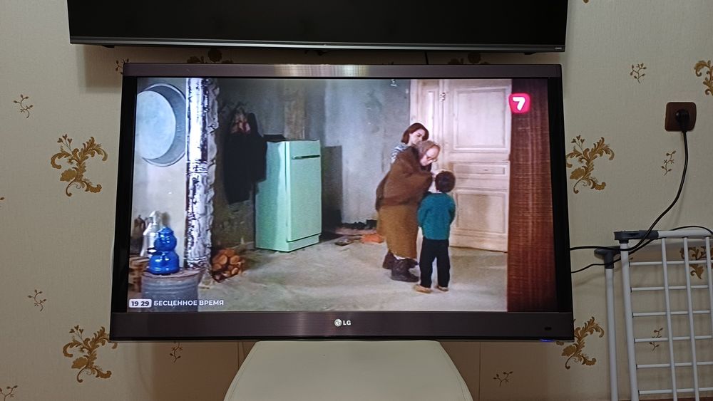 Телевизор LG. Не дорого.