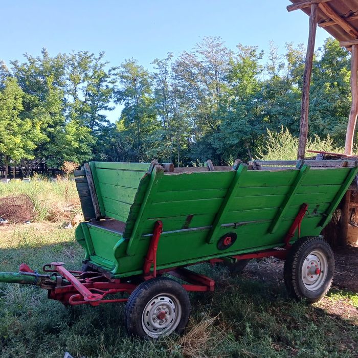 Vand caruta in stare buna