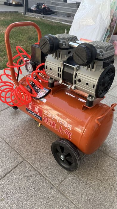 Воздушный компрессор