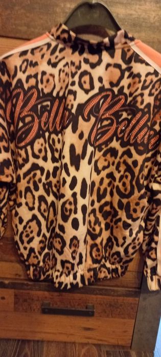 Нови дрехи с етикет Италия Турция Германия внос цена може по договарян