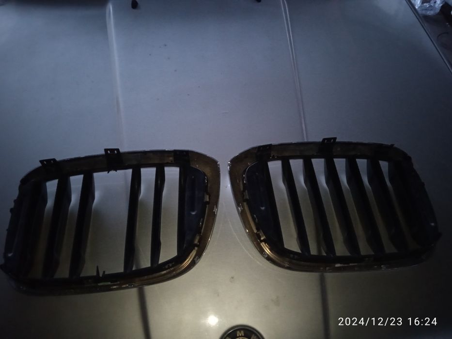 Bmw передняя решетка
