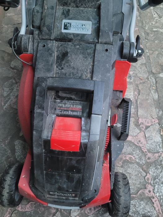 Продавам косачки за трева