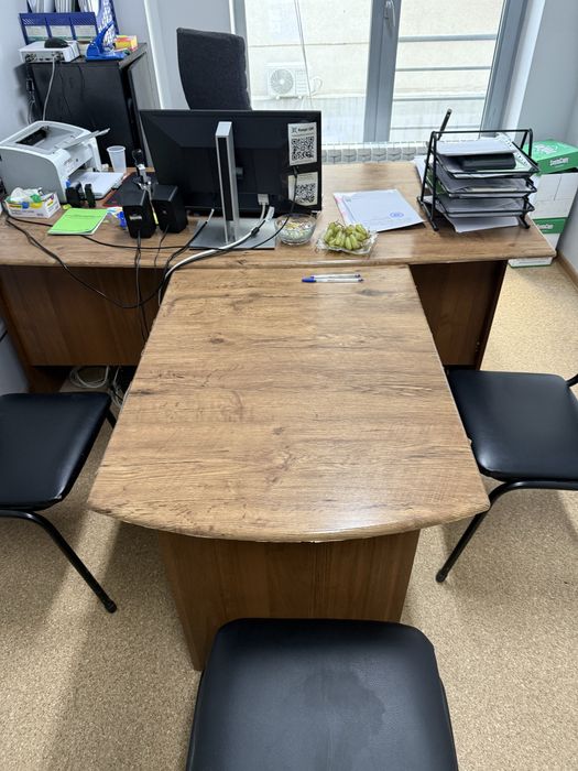 Продам офисную мебель, стол руководителя
