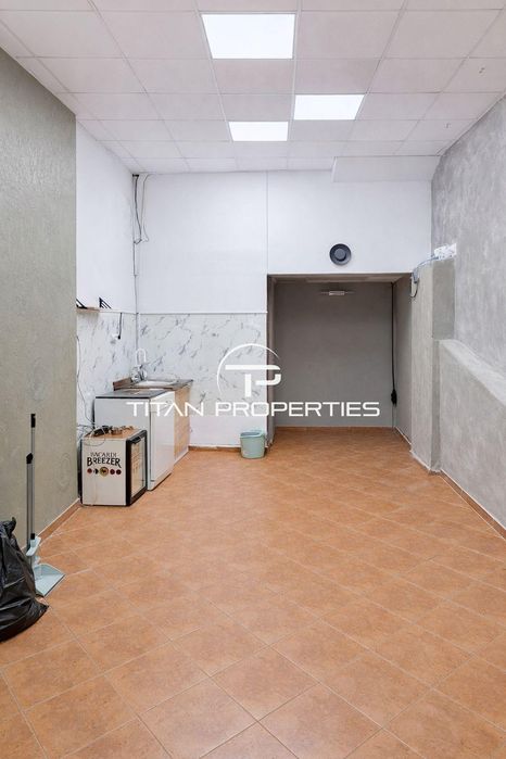 Дава се под наем Заведение в Пловдив, Център - 64 кв.м за 800 € - Снимка #2