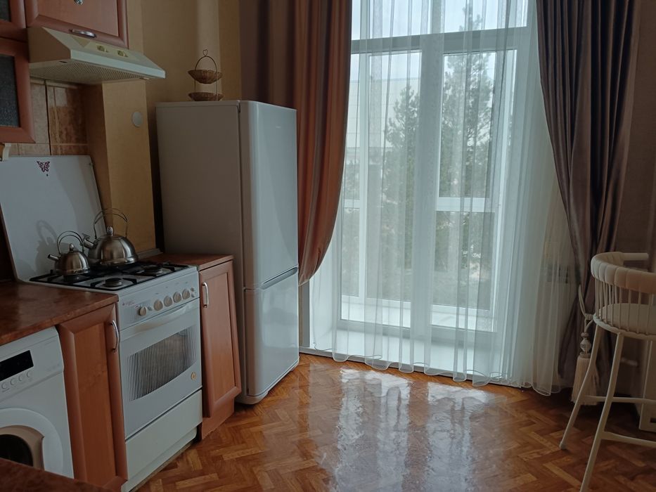 Сдам по суточно квартиру