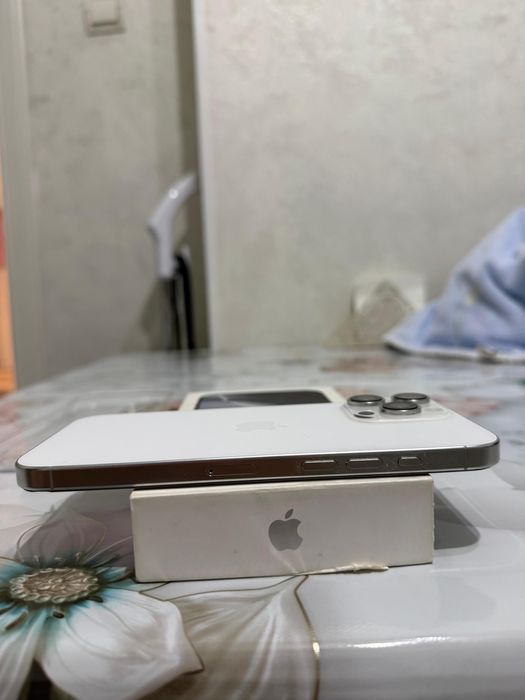 Iphone 16 pro max white 256 GB / отичном состоянии