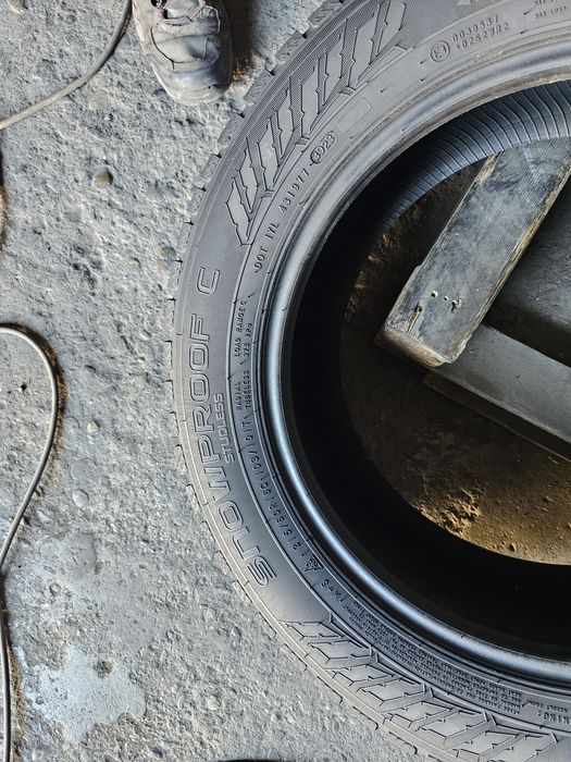 2 anvelope iarna 215 60 16C Nokian 2023