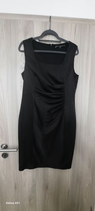 Rochie neagra satin  pentru ocazii