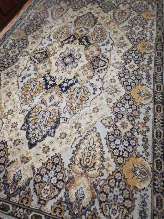 Продам чистые ковры