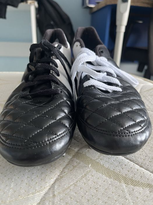 Vand ghete nike alb negru