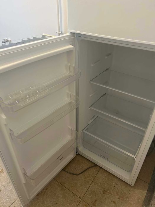 Frigider cu doua usi Candy