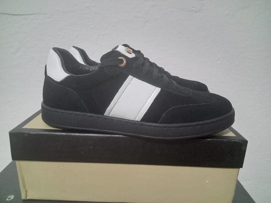 Продам новые кеды