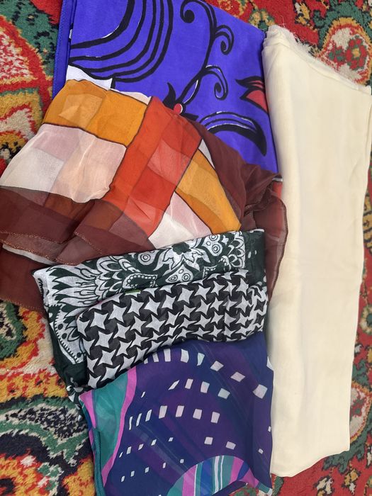 Продается АТЛАС и Грибдишин, платки мотерал отрезы 1-2-3 метров