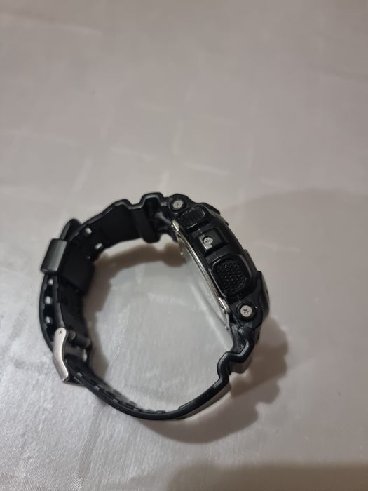 Часовник Casio G-SHOCK