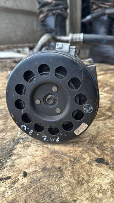 Компрессор кондиционера TOYOTA WINDOM / ALPHARD