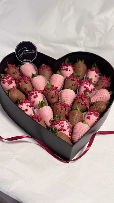 Новый год с Новым вкусом! Yangi yil Sovgalari. Клубники в шоколаде