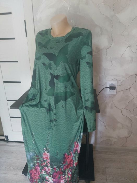 Платья женские новые