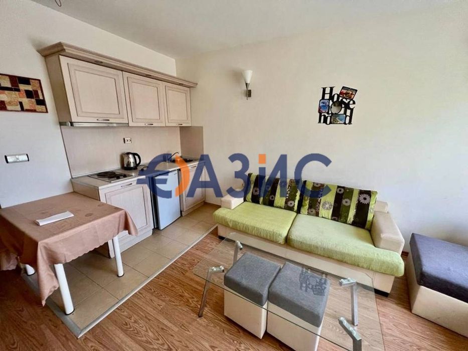 Продава се Тристаен апартамент в к.к. Слънчев бряг - 90 кв.м за 964 €/кв.м - Снимка #1