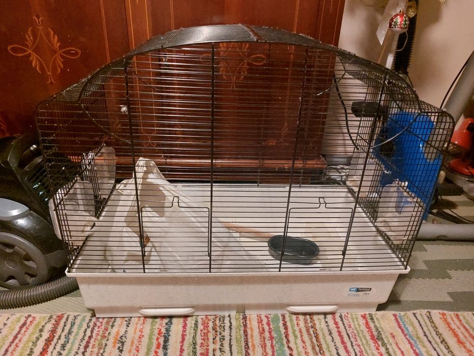 Colivie mare cu accesorii și jucării pentru canar