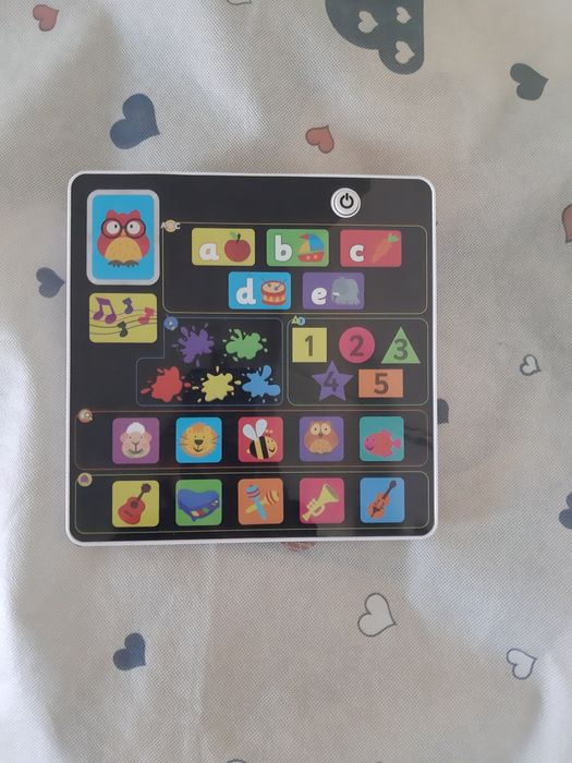 Tableta  interactivă  12 luni + Early Learning