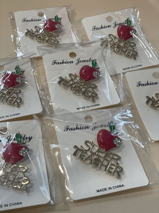 Brosa Martisor Cadou