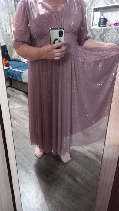 Продаю шикарное платье