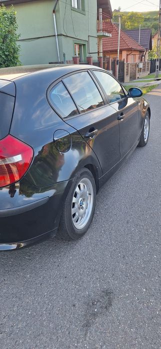 Vând BMW seria 1 an 2007