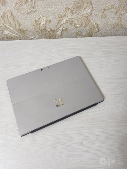 Microsoft Surface Pro 7