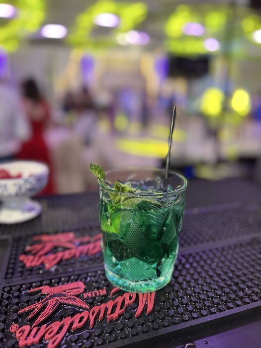 Bar mobil evenimente - COCKTAIL ON-