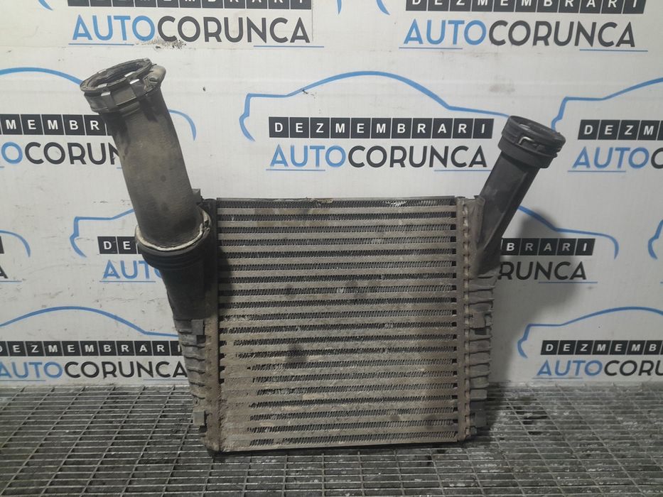 Radiator intercooler AUDI Q7 3.0 2005 - 2009 233CP 2967CC Automata BUG Euro4 (1135) DREAPTA 7L6145804 Garantie