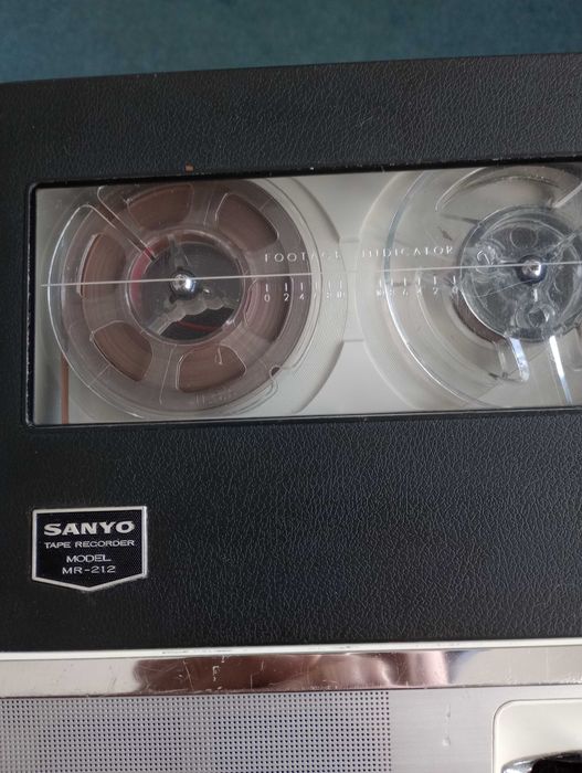 Magnetofon Portabil Sanyo (Akai Teac