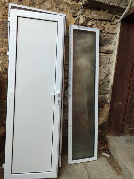 Врата за баня чисто нова