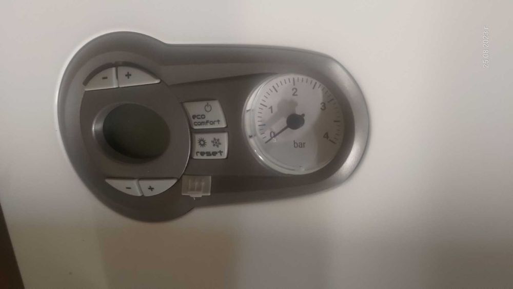 Газов кондензен котел Ferroli bluehelix tech 25C.