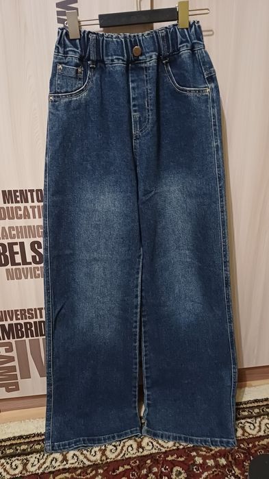 Джинсы разные для девочек 10,11-12лет