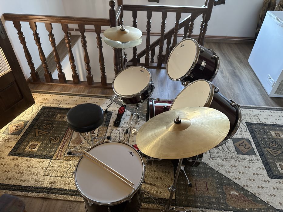 Tobe Xdrum 22” set standard, rosii