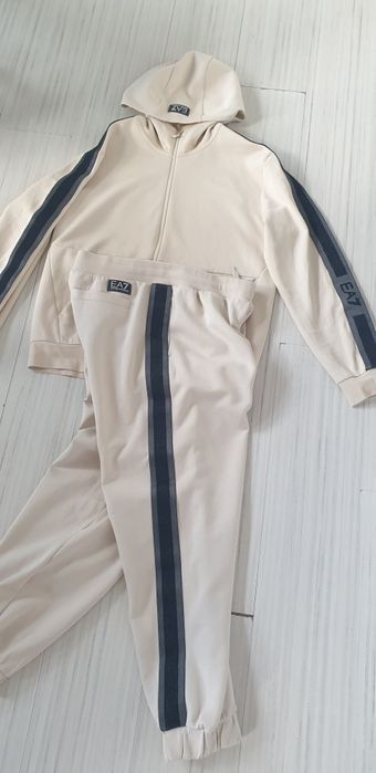 Emporio Armani EA7 Mens Size L ОРИГИНАЛ! Мъжки Екип / комплект!