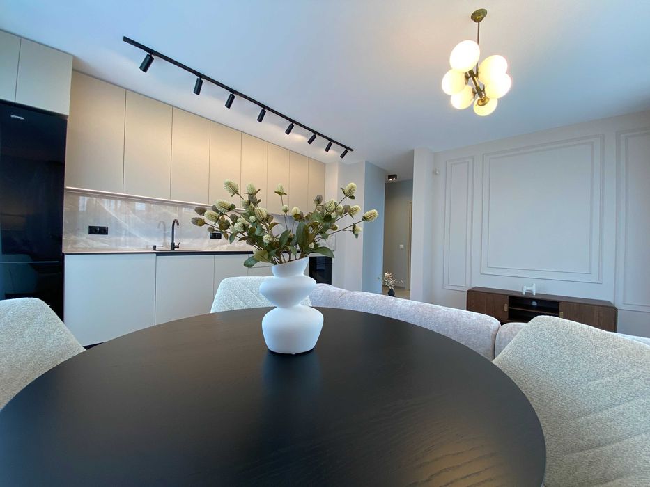 Собственик продава нов обзаведен тристаен апартамент в сграда на IDEA HOME